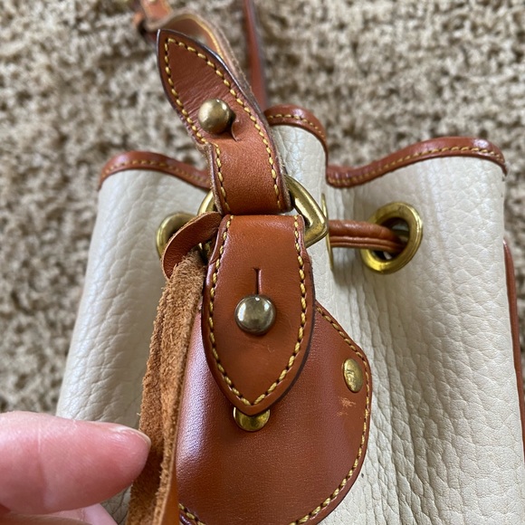 Dooney and bourke crossbody bag - Picture 5 of 10